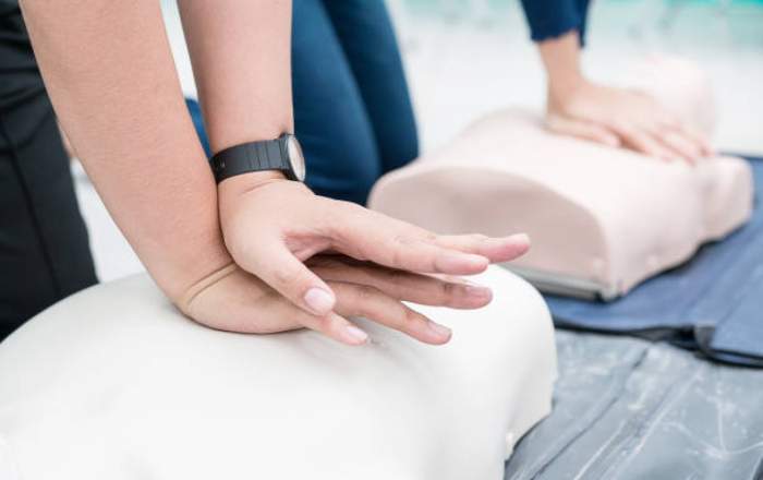 Why CPR Training is a Necessity for Healthcare Professionals